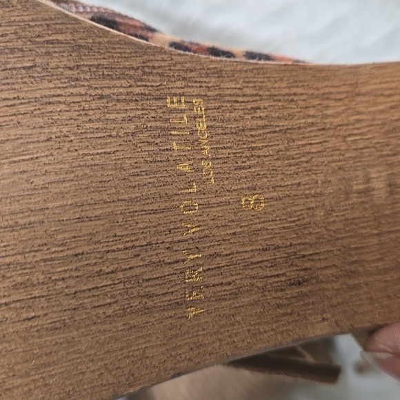 Very Volatile Leopard Print Fringe Block Heel Ankle Open Toe Boots Mob Wife - Picture 7 of 9